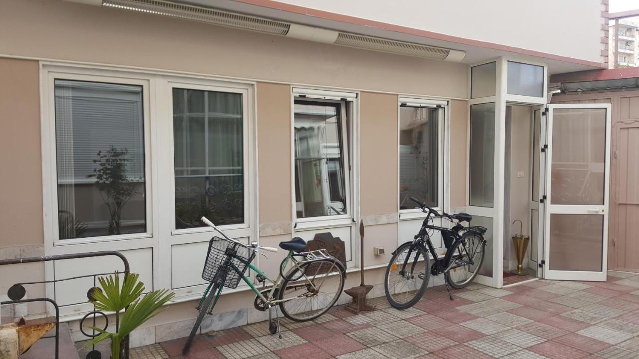 שקודר The Blacksmith'S Guesthouse מראה חיצוני תמונה